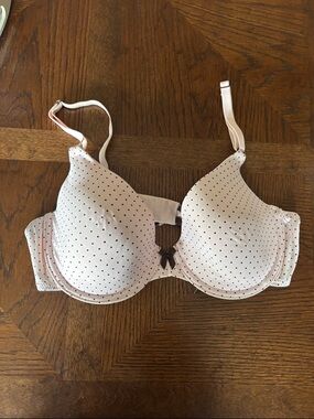 Maidenform Light Pink Polka Dot T-Shirt Bra with Light Support size 34C